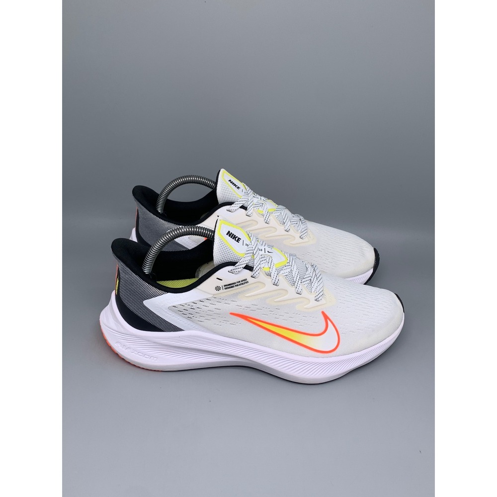 Nike Air Zoom Winflo 7 White Orange Running Shoes CJ0302-107 Women's Sz 10